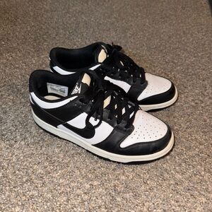 Nike Panda Dunks